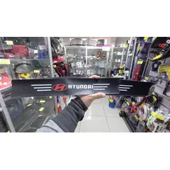 GENERICO - Cubre socalo pisaderas pegatina fibra de carbono hyundai