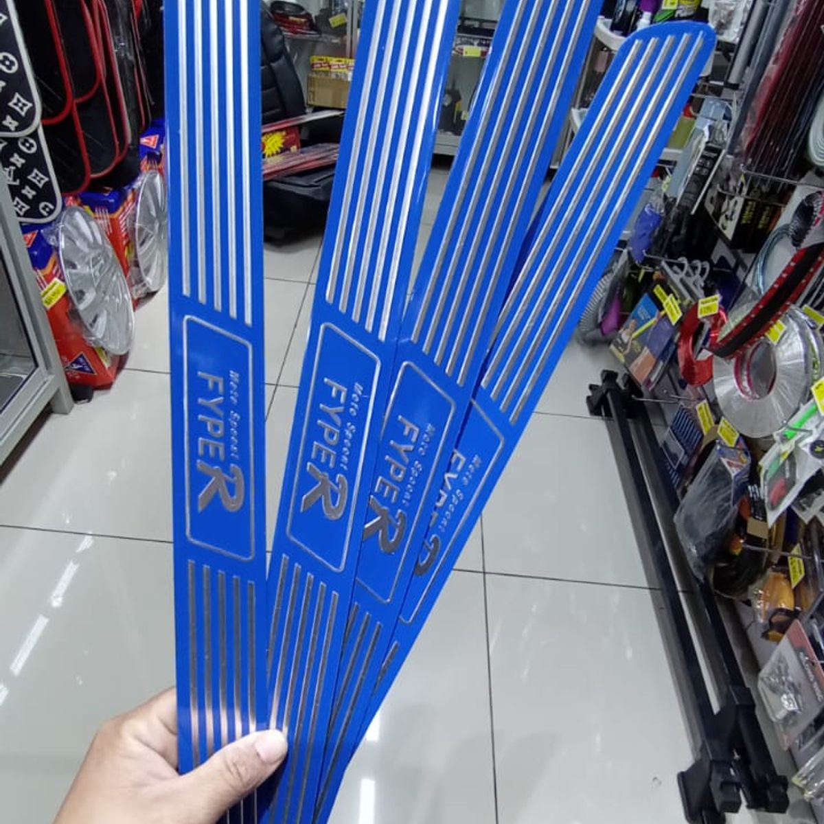 GENERICO - SET DE 4 cubre socalos pisaderas puertas autos fyper AZUL