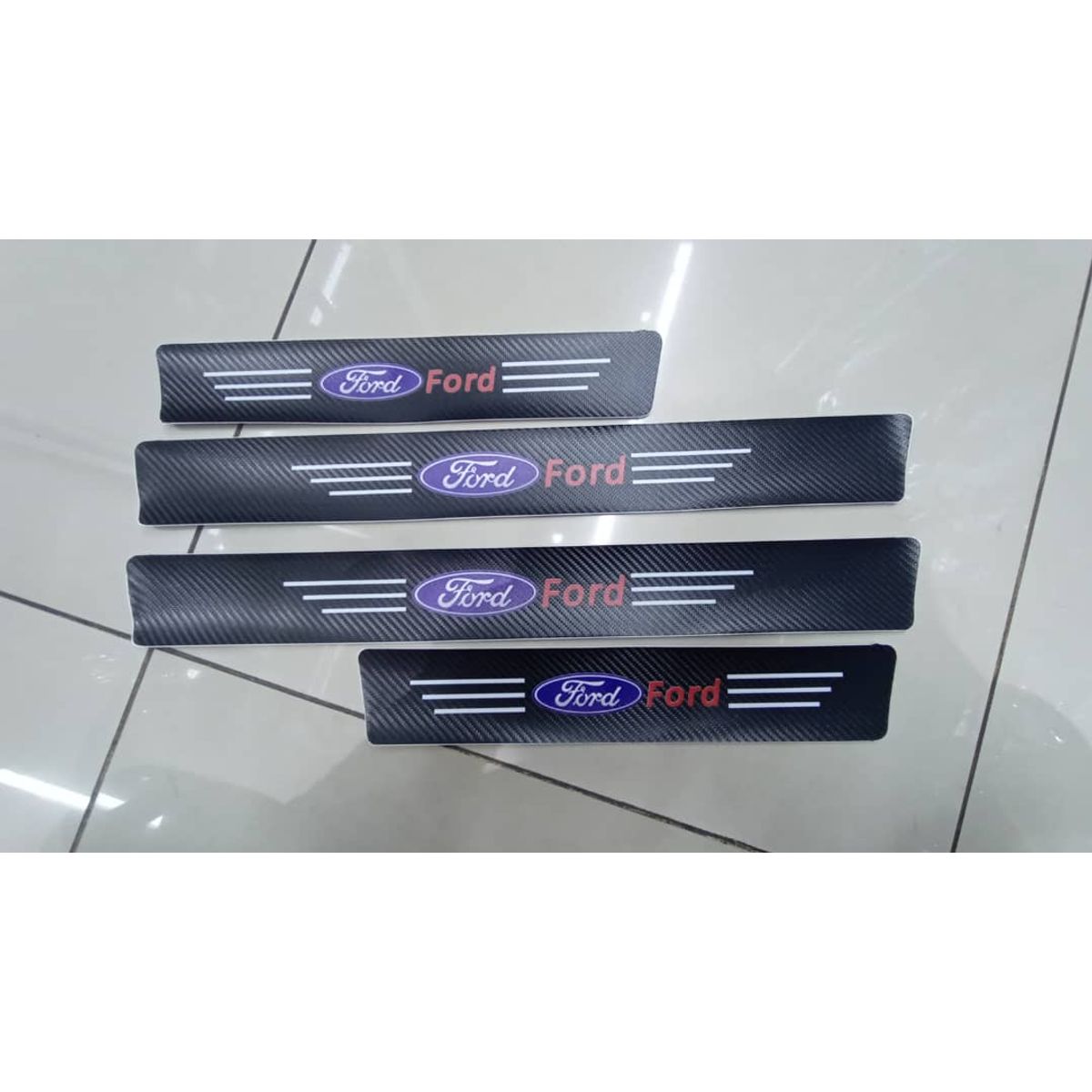 GENERICO - Cubre socalo pisaderas pegatina fibra carbono ford