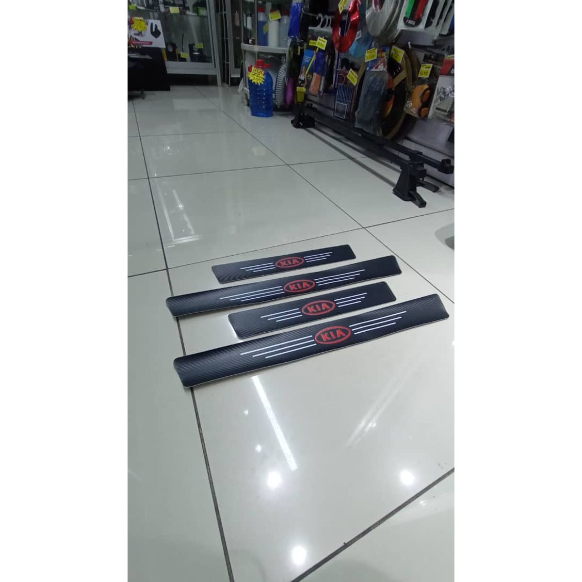 GENERICO - Cubre socalo pisaderas pegatina fibra carbono kia