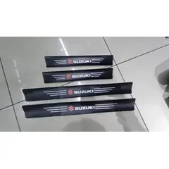 GENERICO - Cubre socalo pisaderas pegatina fibra de carbono suzuki