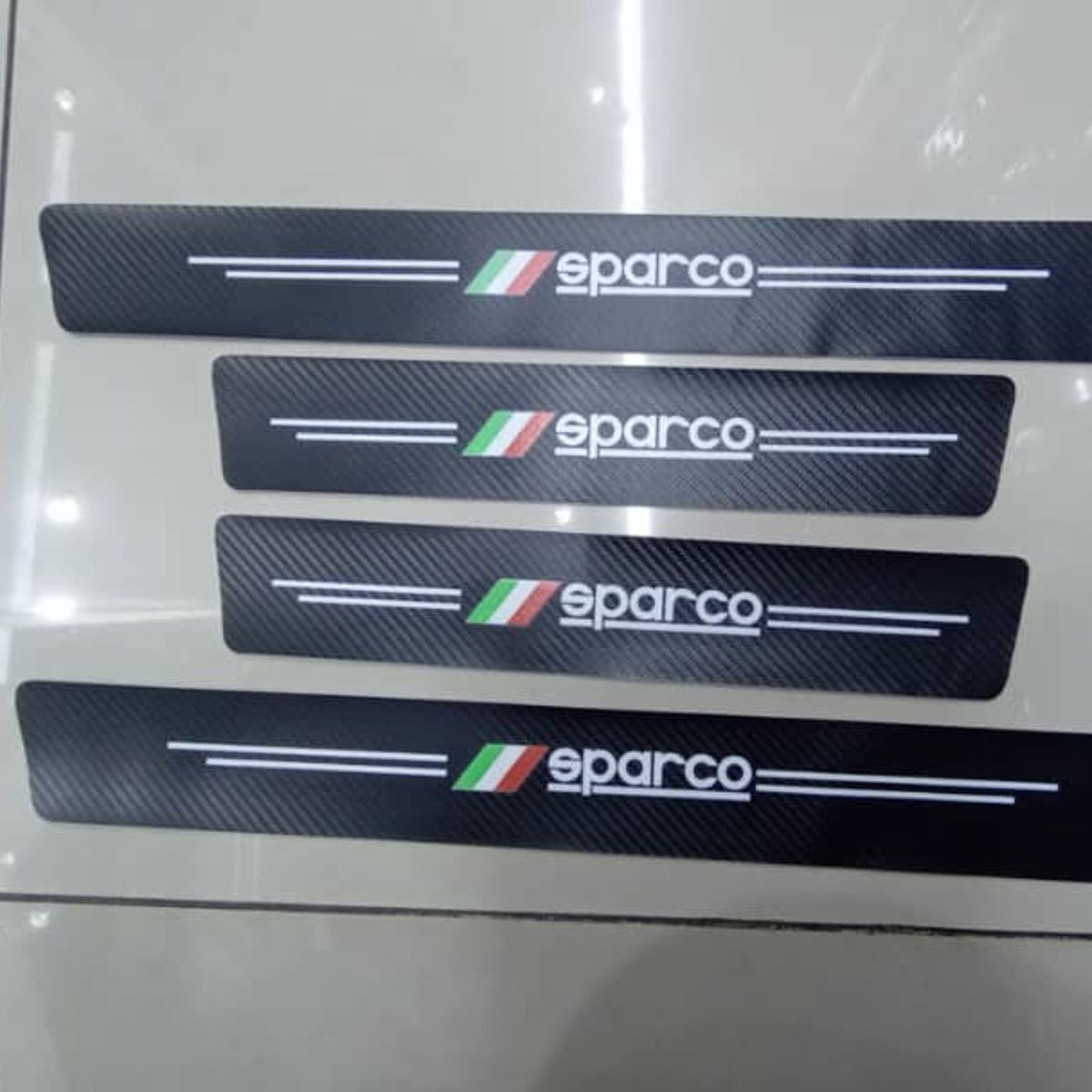 GENERICO - Cubre socalo pisaderas pegatina fibra carbono sparco