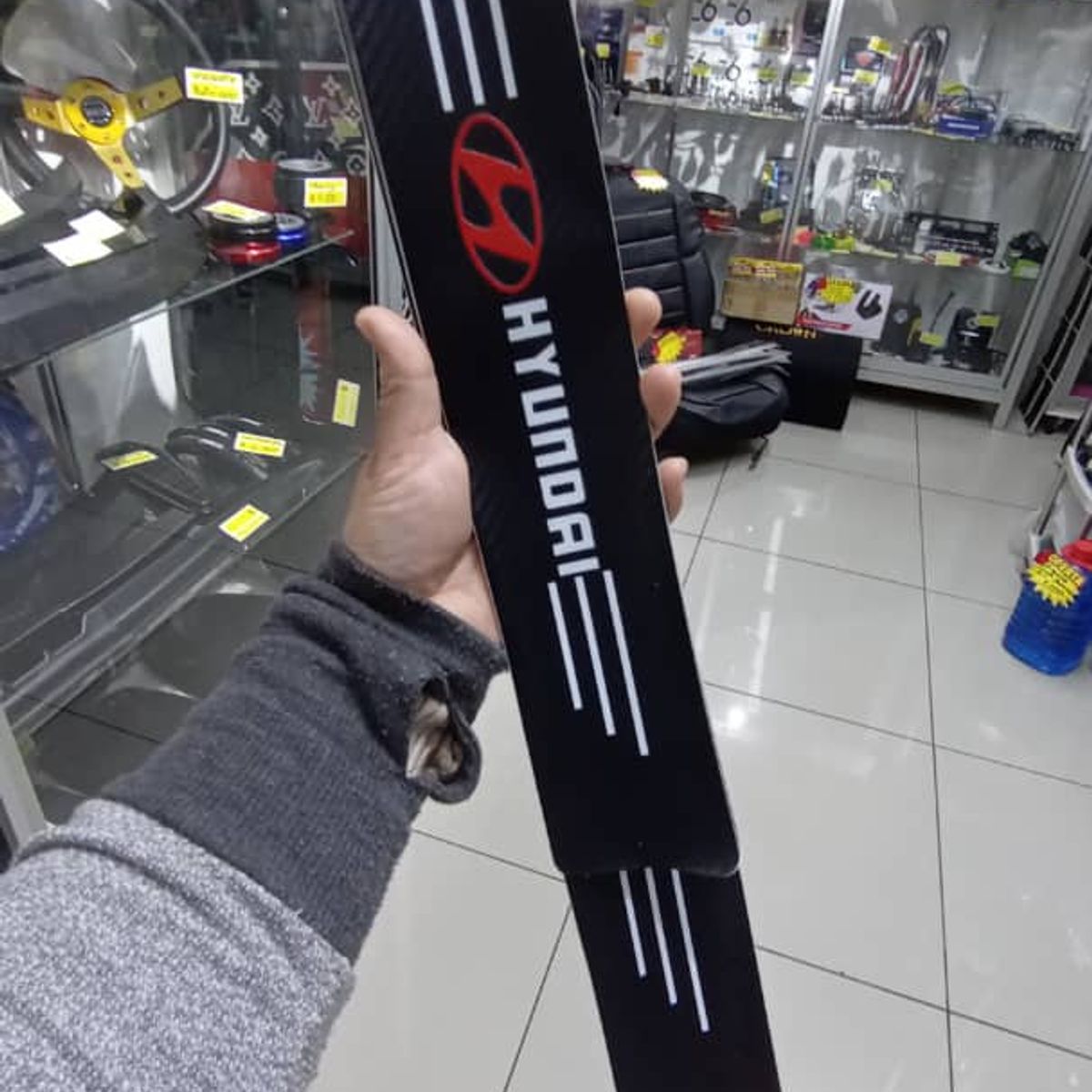 GENERICO - Cubre socalo pisaderas pegatina fibra carbono hyundai