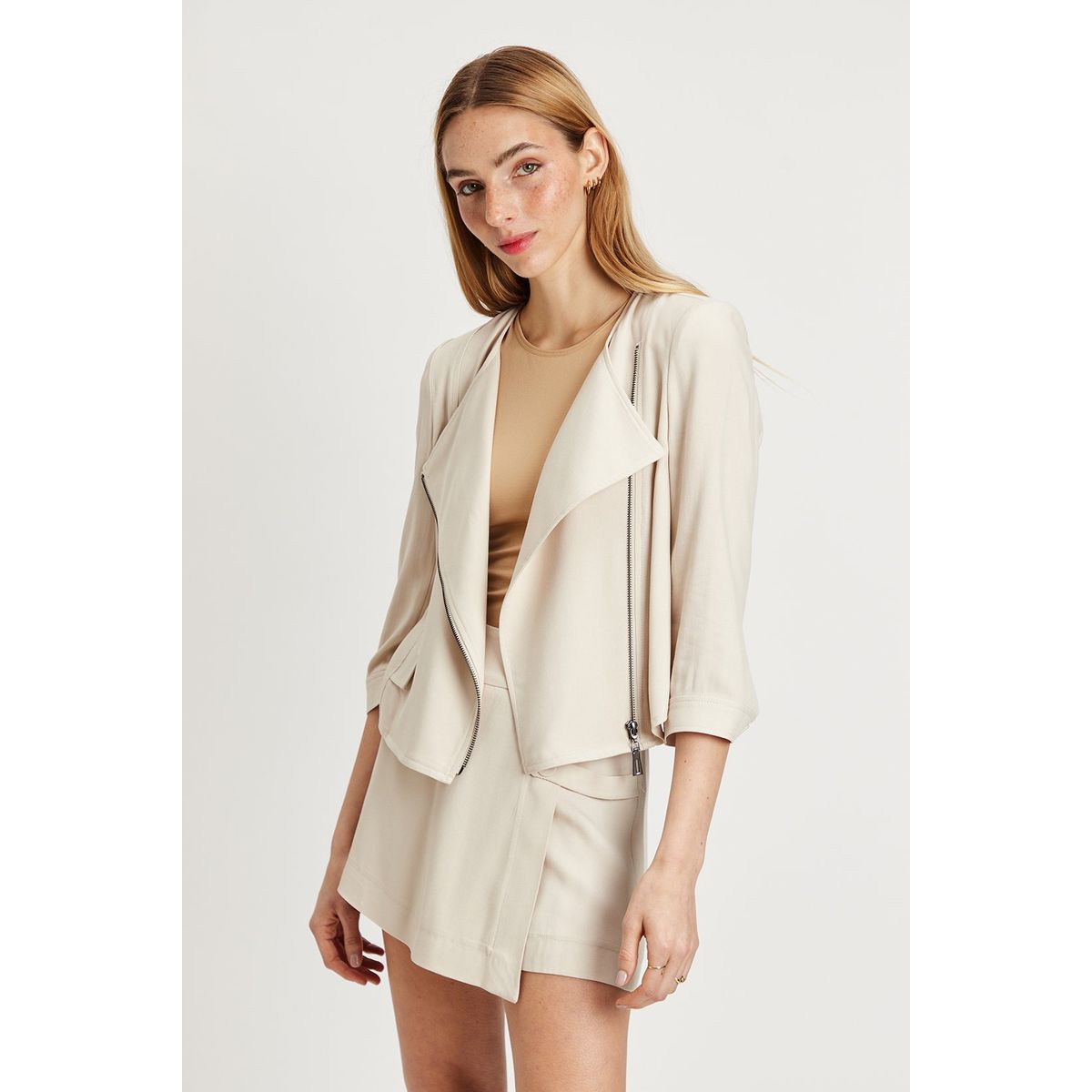 IO - Chaqueta Beige Mujer Io