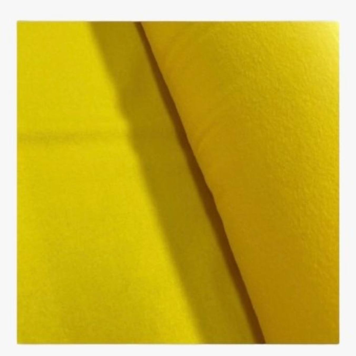 GENERICO - Moleton 10metros de largo X 140cm de ancho amarillo