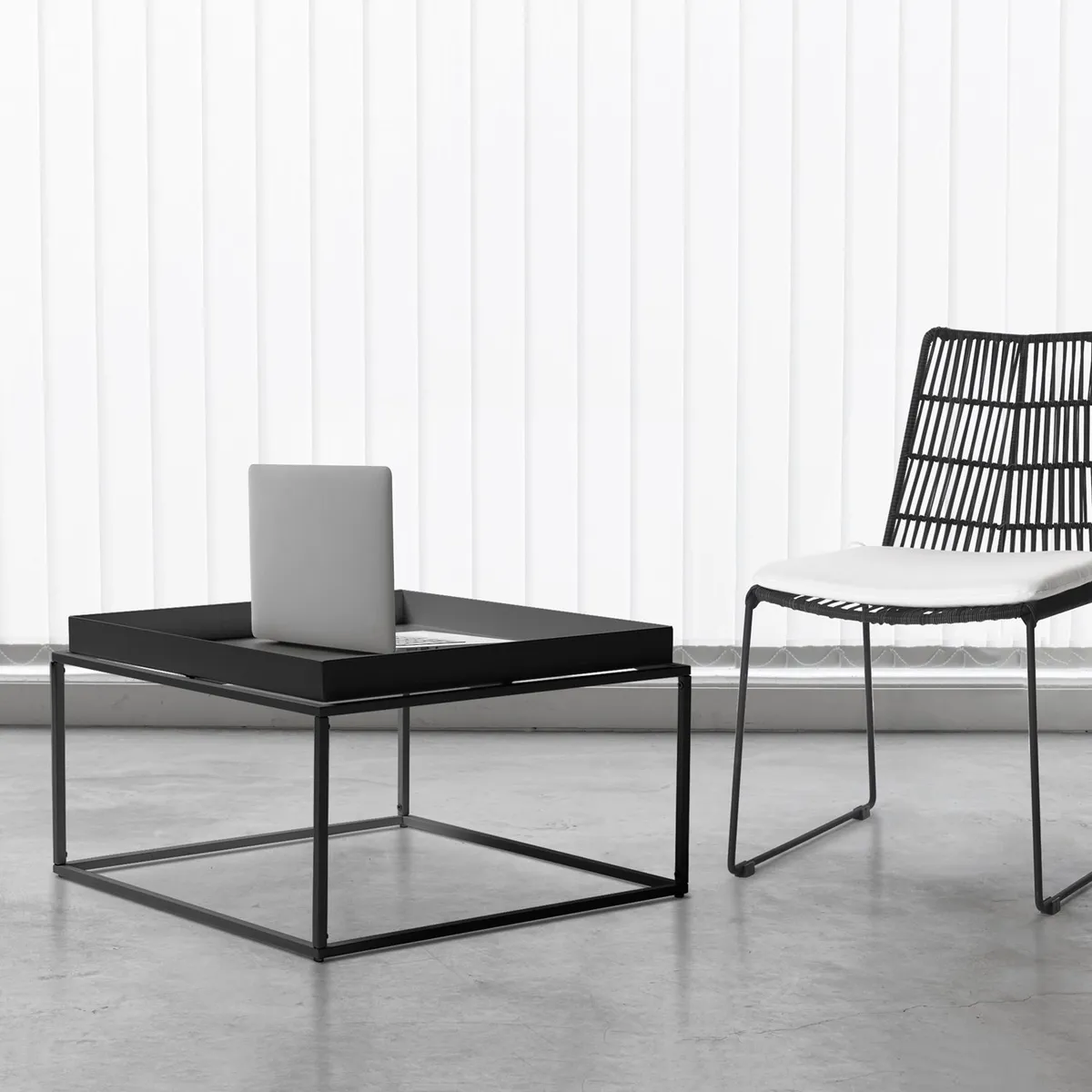 FORM DESIGN - Mesa de Centro Pizzo Negro Form