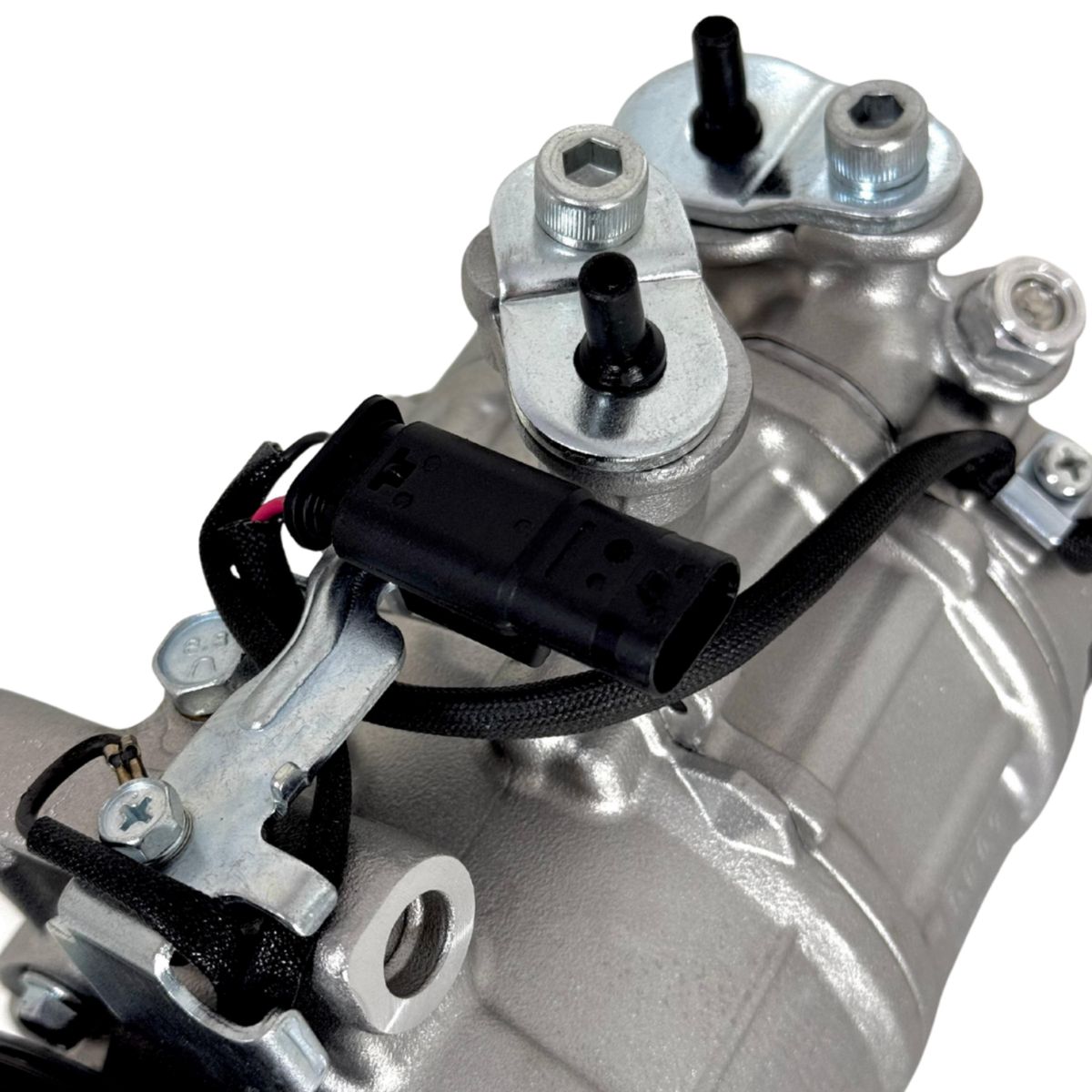 GENERICO - COMPRESOR MERCEDES BENZ VITO SANDEN 6PK 12V