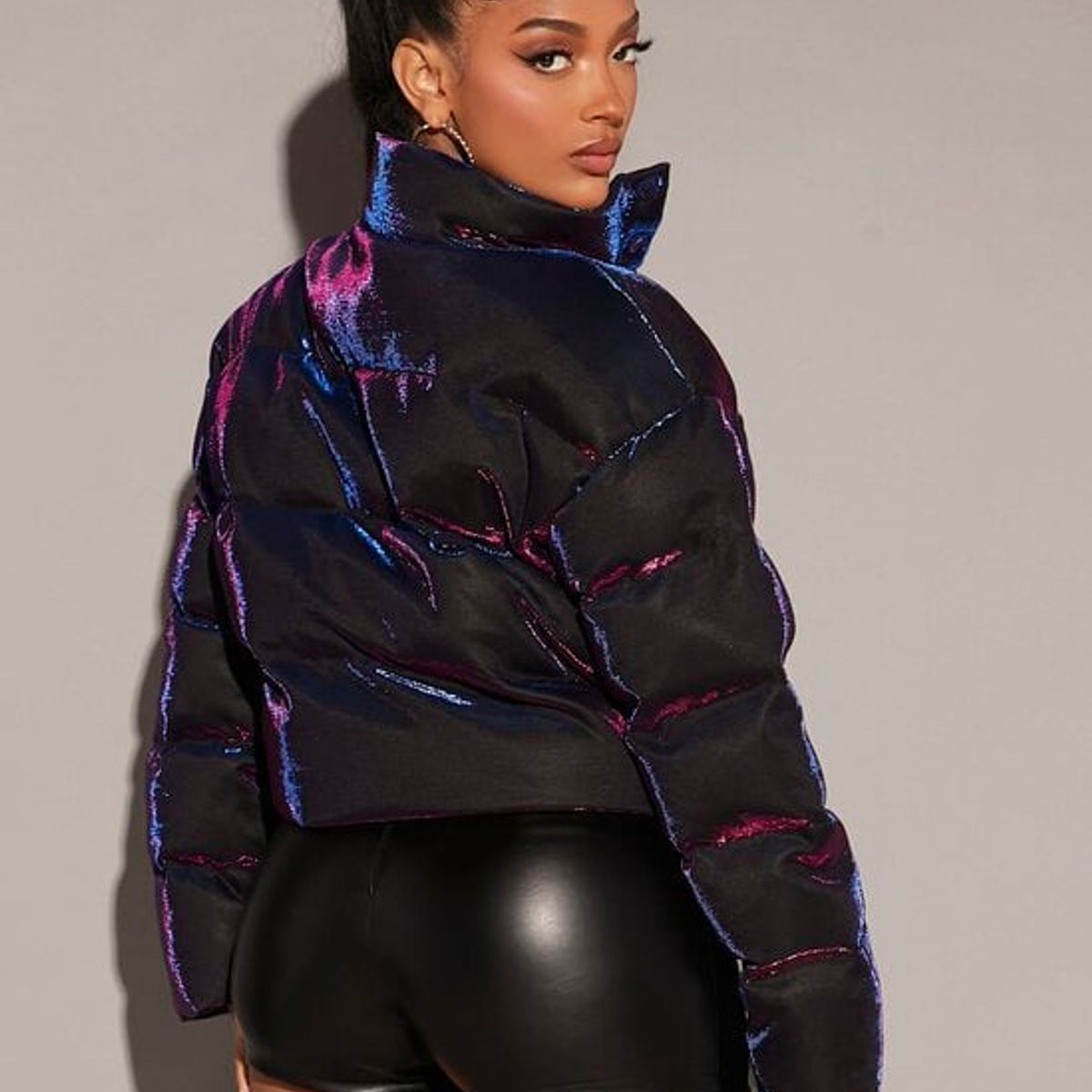 GENERICO - Puffa Holografica She Shines