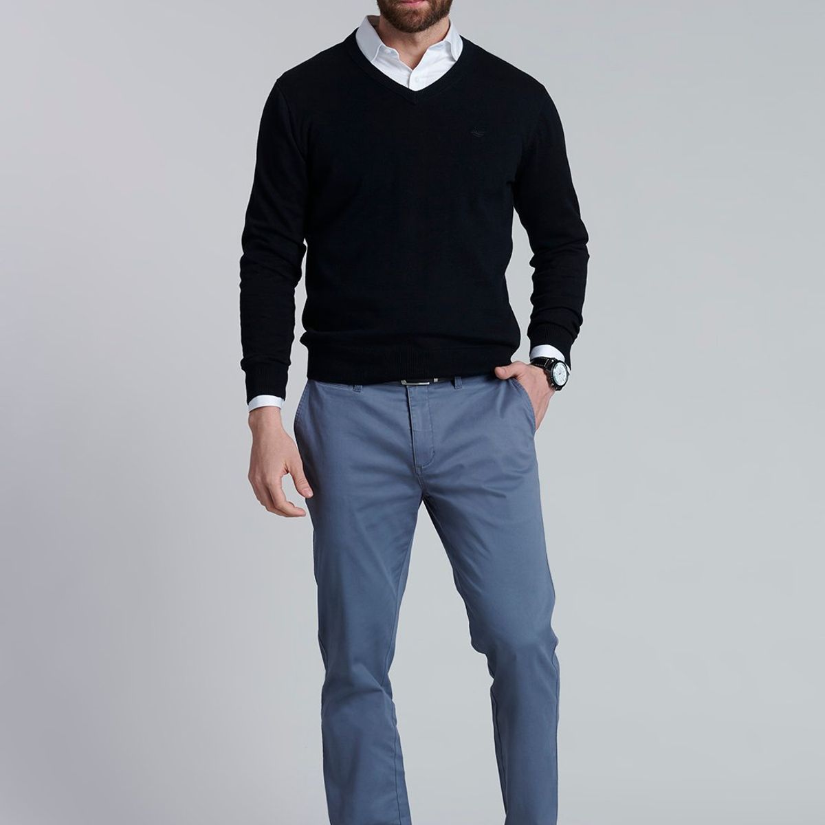FEROUCH - Sweater Cuello V Negro Ferouch
