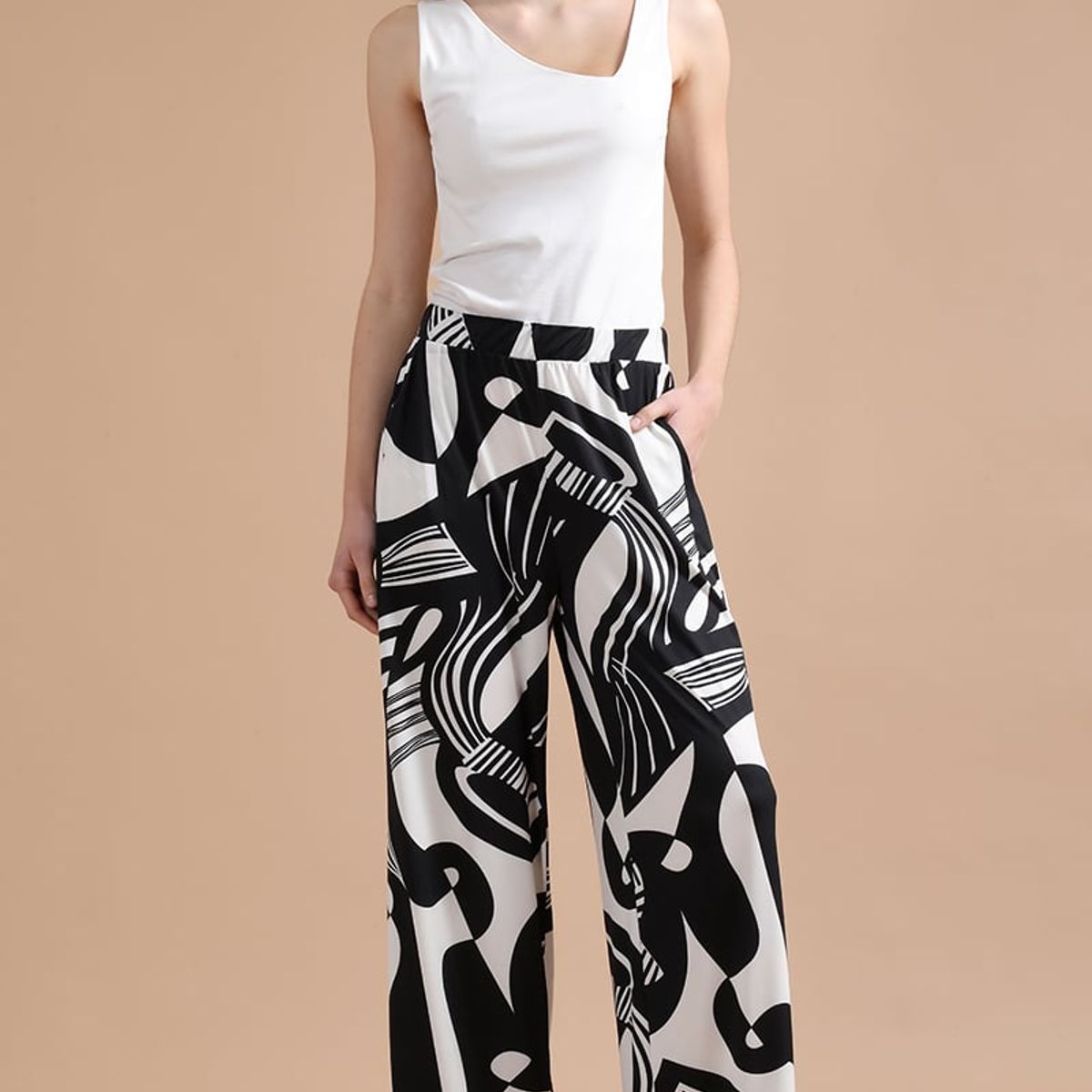 LIOLA - Pantalon Recto Estampado Contraste Negro, Liola