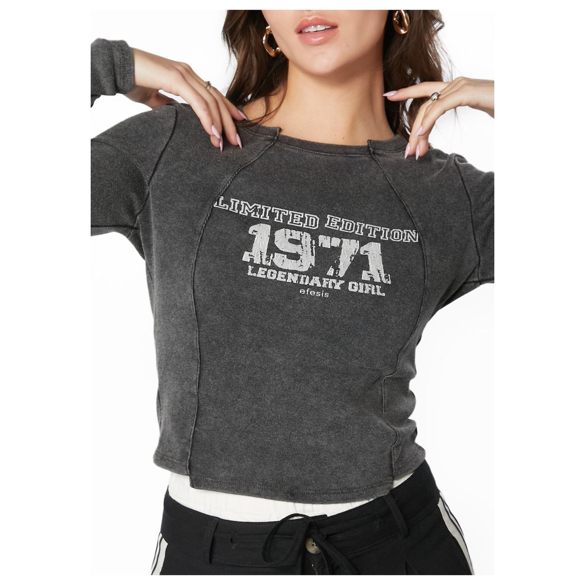 EFESIS - POLERA LUKE REGULAR GRAVILLADA Y ESTAMPADA EFESIS