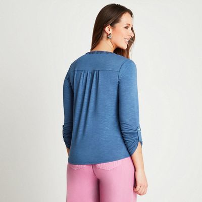 Imagen 2 del producto Polera Azul Manga Larga y Aplicación Cuello Mao