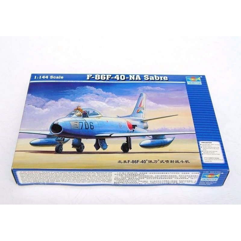 GENERICO - TRUMPETER 01321 1-144 F 86 F 40 NA SABRE
