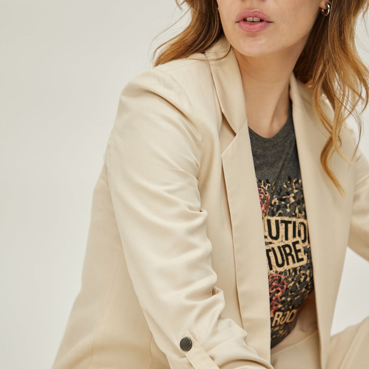 IO - Blazer Beige Mujer Io