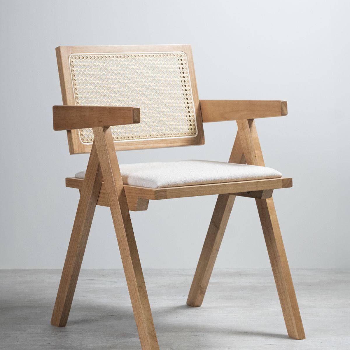 VENHOOUSE - Silla Comedor Chandigarh Con Cojín De Lino Madera