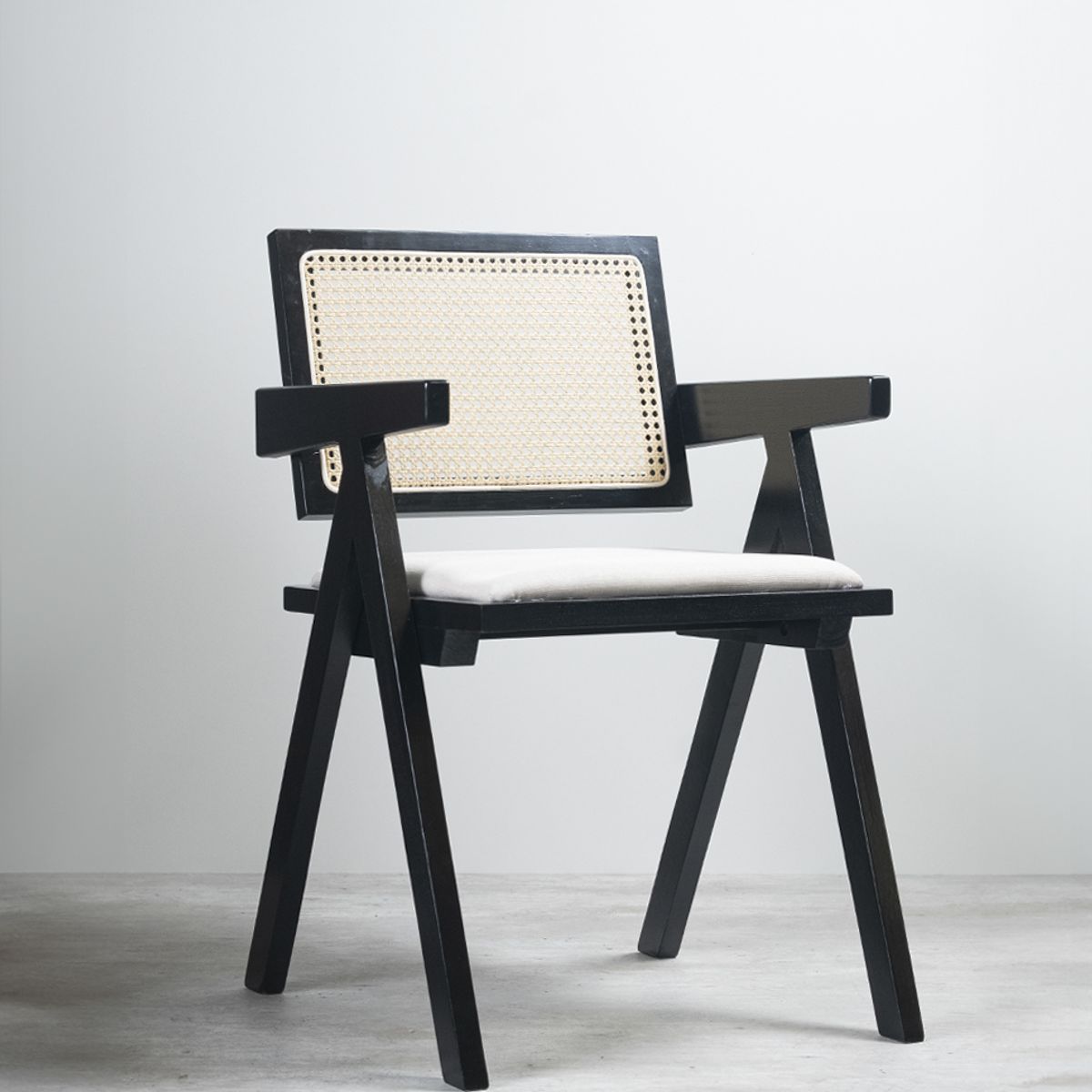 GENERICO - Silla Comedor Chandigarh Con Cojín De Lino Madera Negro