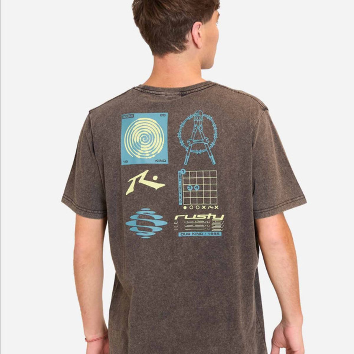 RUSTY - Polera Manga Corta Like A Rusty Spirit Tee Negro Hombre Rusty