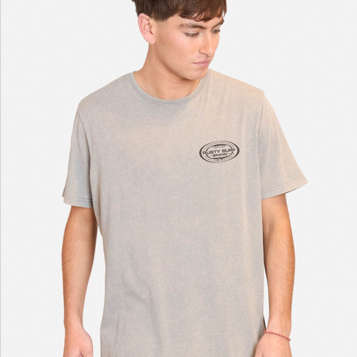 RUSTY - Polera Manga Corta Rusty Oval Tee Gris Hombre Rusty