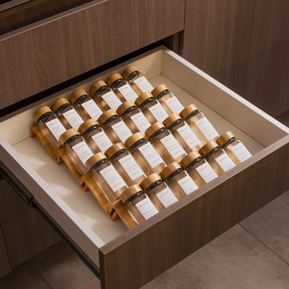 GENERICO - Set 24 Frascos De Especias Base De Bambú Tarros Condimentos Blancas