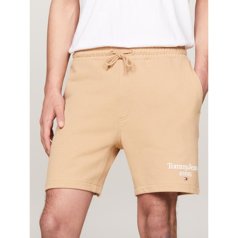 TOMMY HILFIGER - Short Solid Con Logo Gráfico Café Tommy Jeans