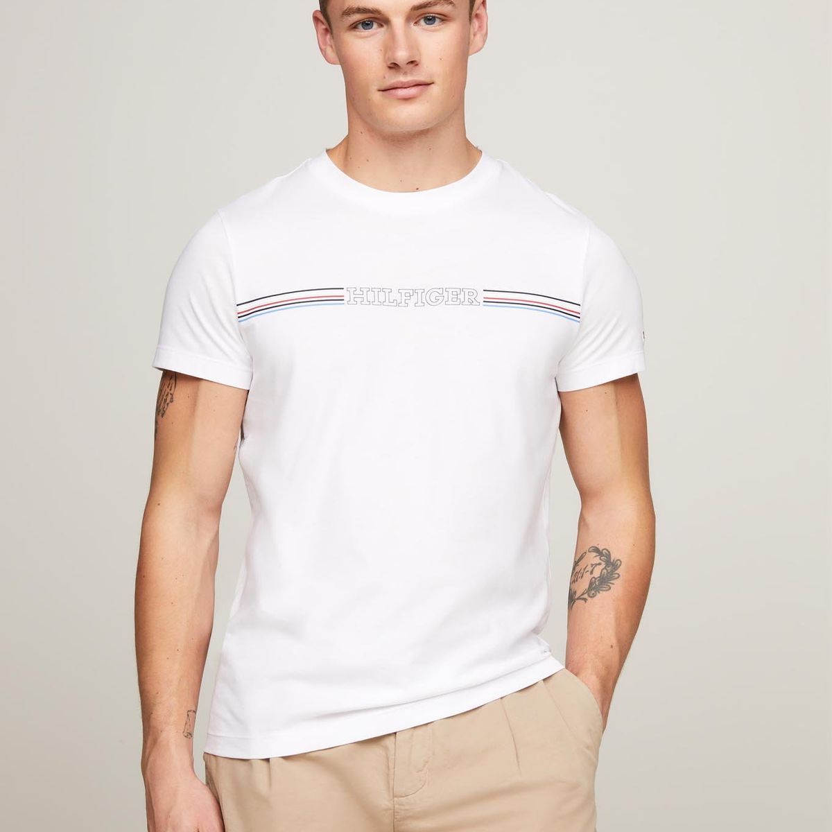 TOMMY HILFIGER - Polera Logo Stripe Slim Fit Blanco Tommy Hilfiger