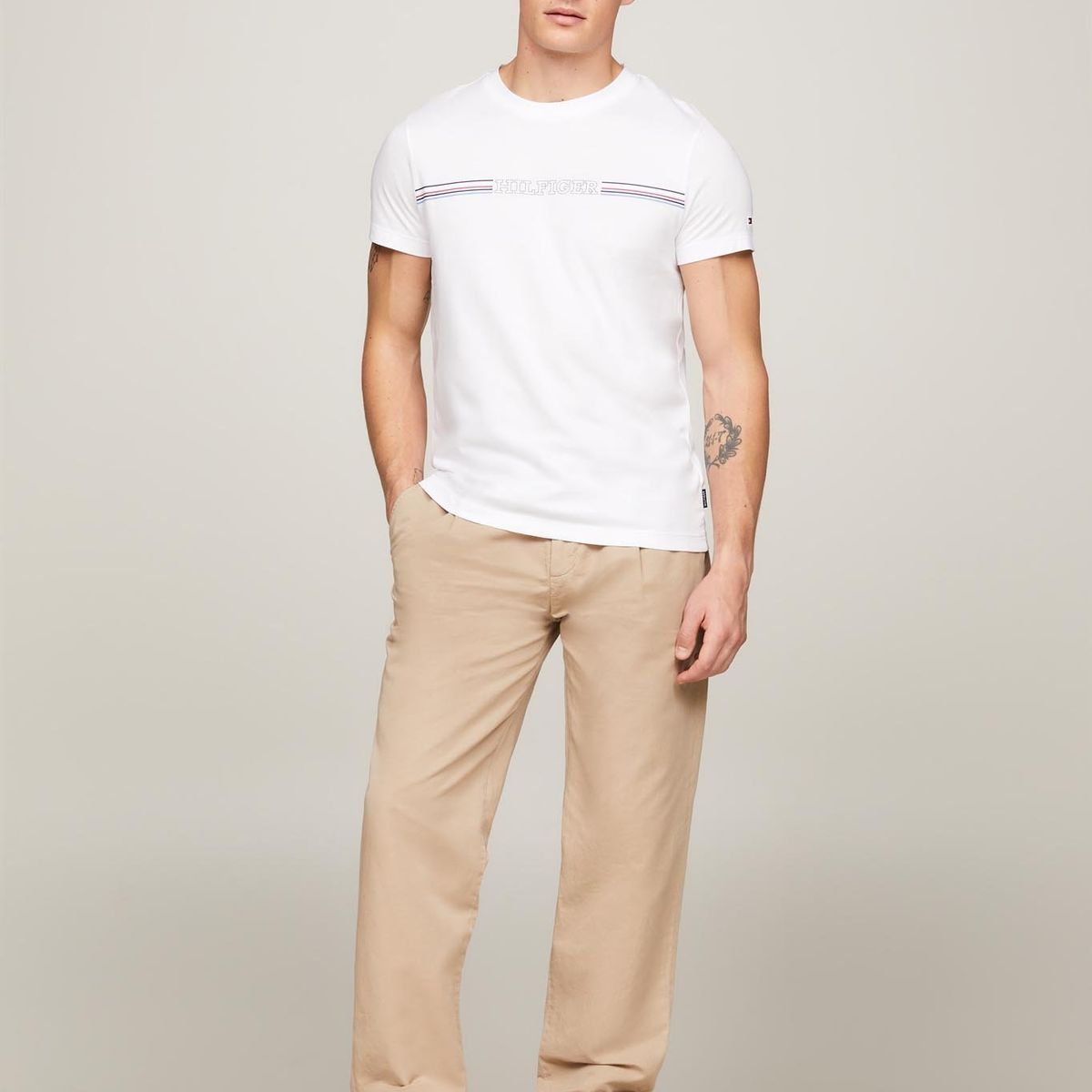 TOMMY HILFIGER - Polera Logo Stripe Slim Fit Blanco Tommy Hilfiger