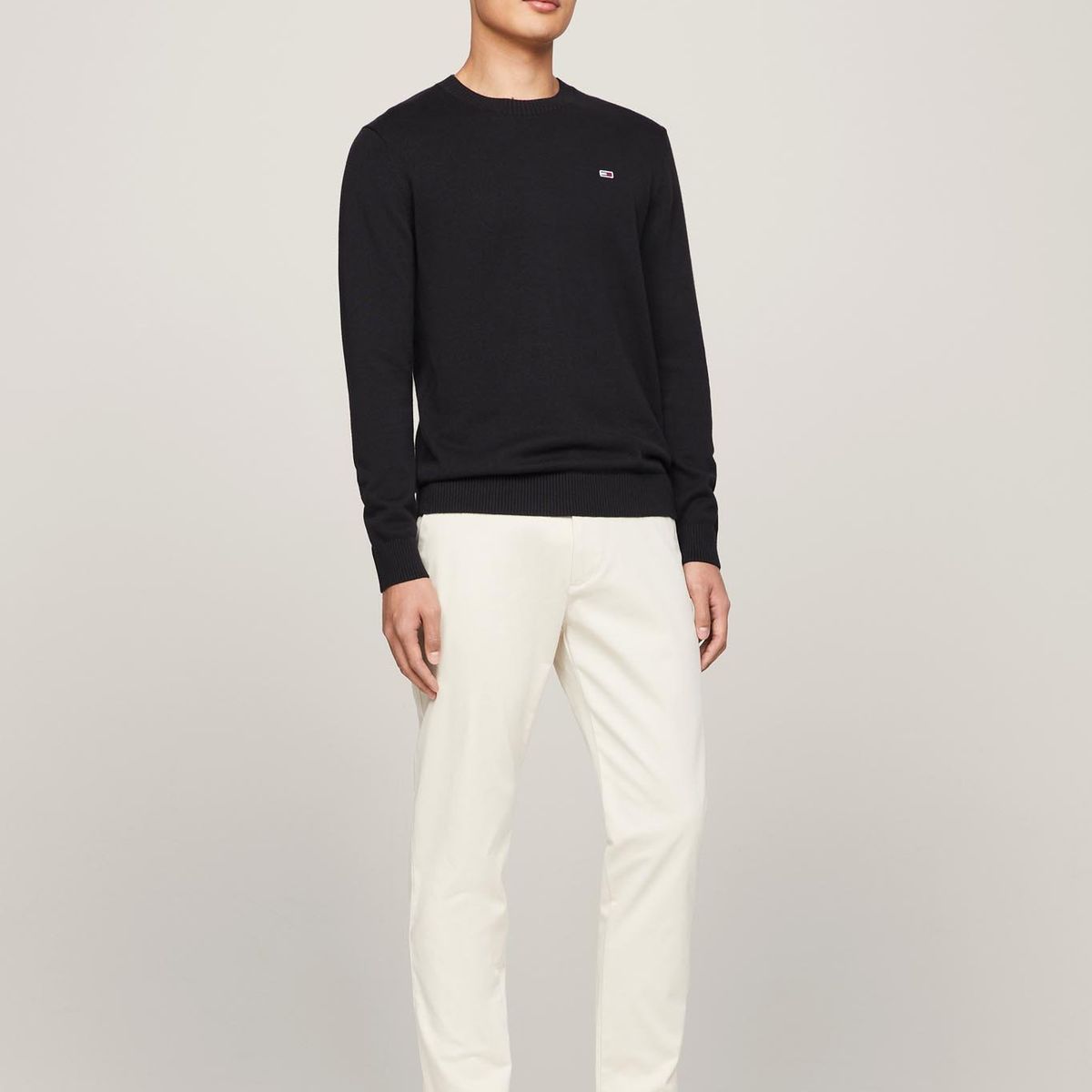 TOMMY HILFIGER - Sweater Essential Slim Fit Con Parche Negro Tommy Jeans