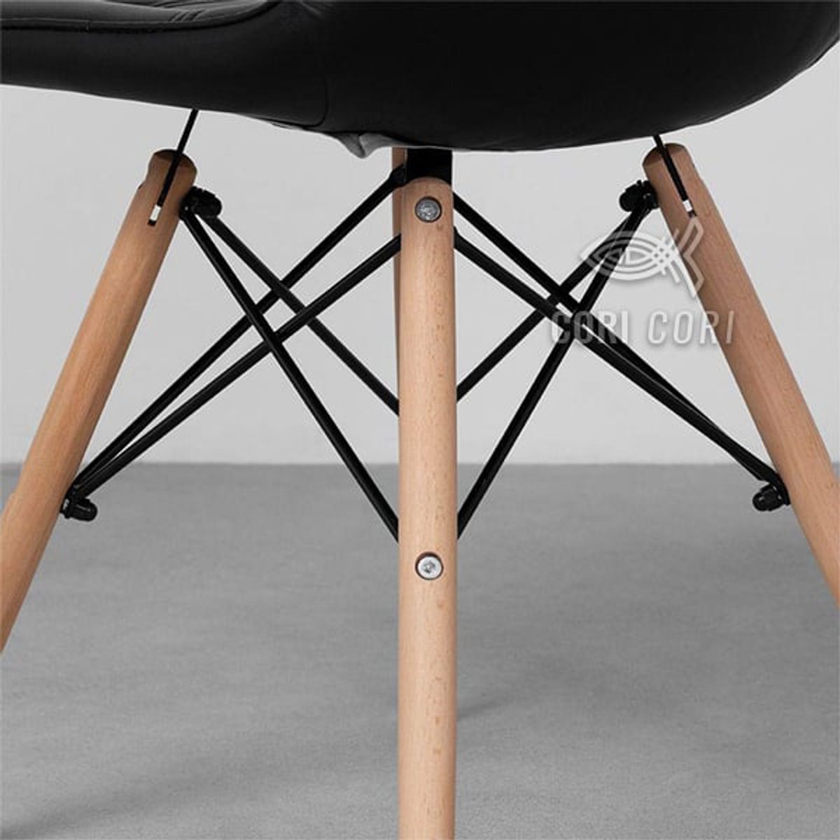 CORI CORI - Silla Capitonné Eames Ecocuero Negro