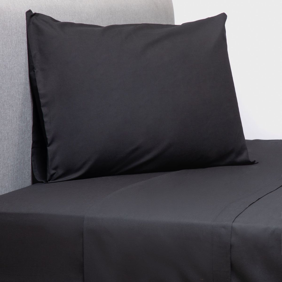 ZAHR - JUEGO DE SABANAS BLACK 144 HILOS 50% ALGODON 50% POLIESTER 2 PLAZAS