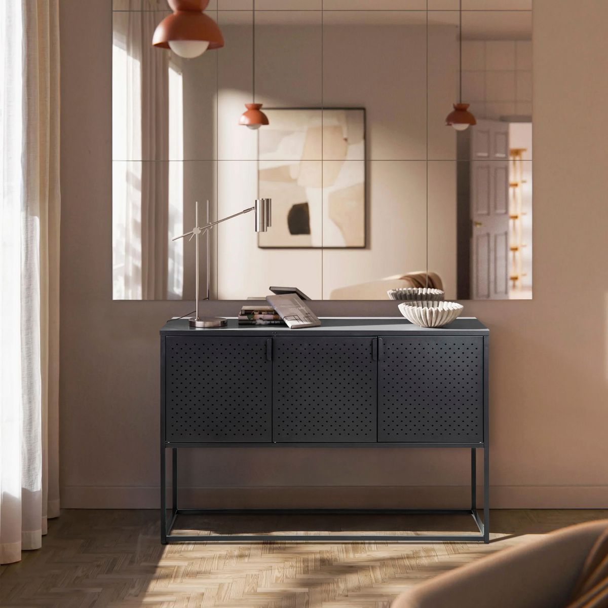 FORM DESIGN - Arrimo medio Newton 3 puertas Negro Form