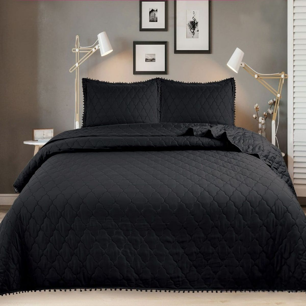 GENERICO - COBERTOR DE POMPONES 1.5 PLAZAS 100% ALGODON