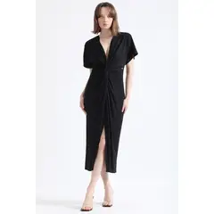 LIOLA - Vestido Largo Cruce Frontal, Negro