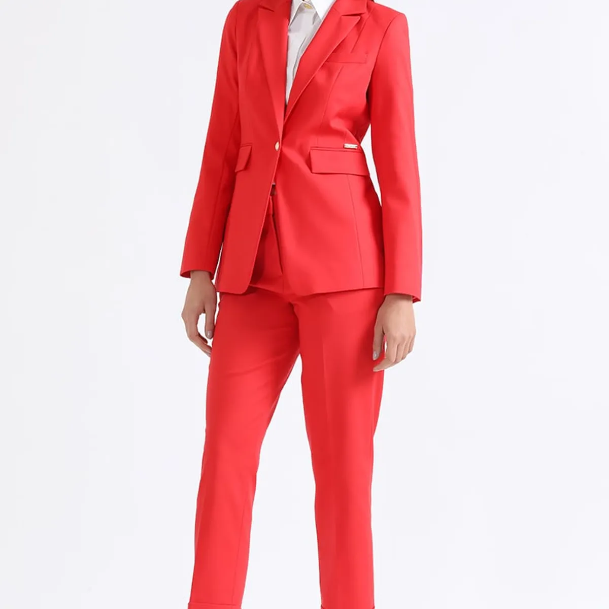 LIOLA - Blazer Entallado, Rojo Liola