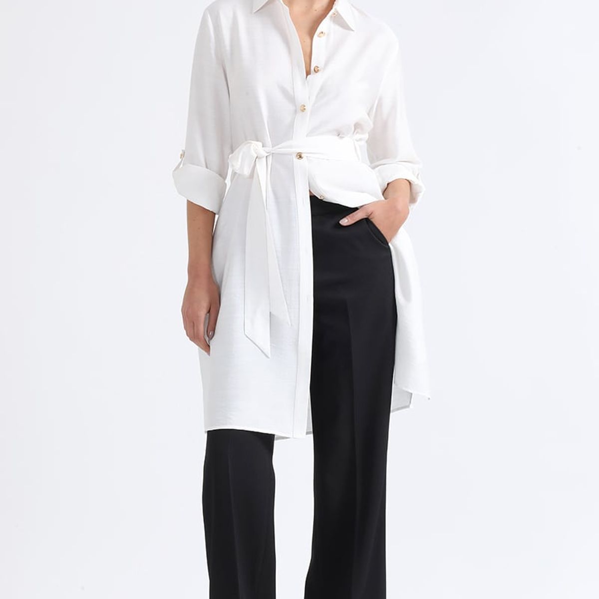 LIOLA - Camisa Larga Con Aplicación, Crudo Liola