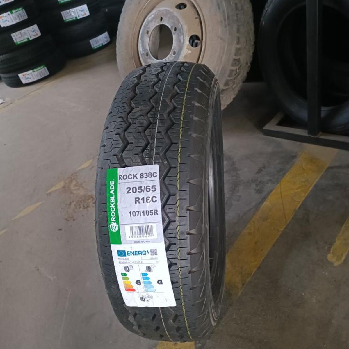 ROCKBLADE - NEUMATICO 20565 R16C B ROCKBLADE ROCK 838C 107105R