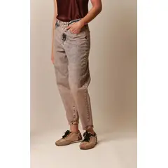 MOMCHIC - Jeans Lourdes Localizado Celeste