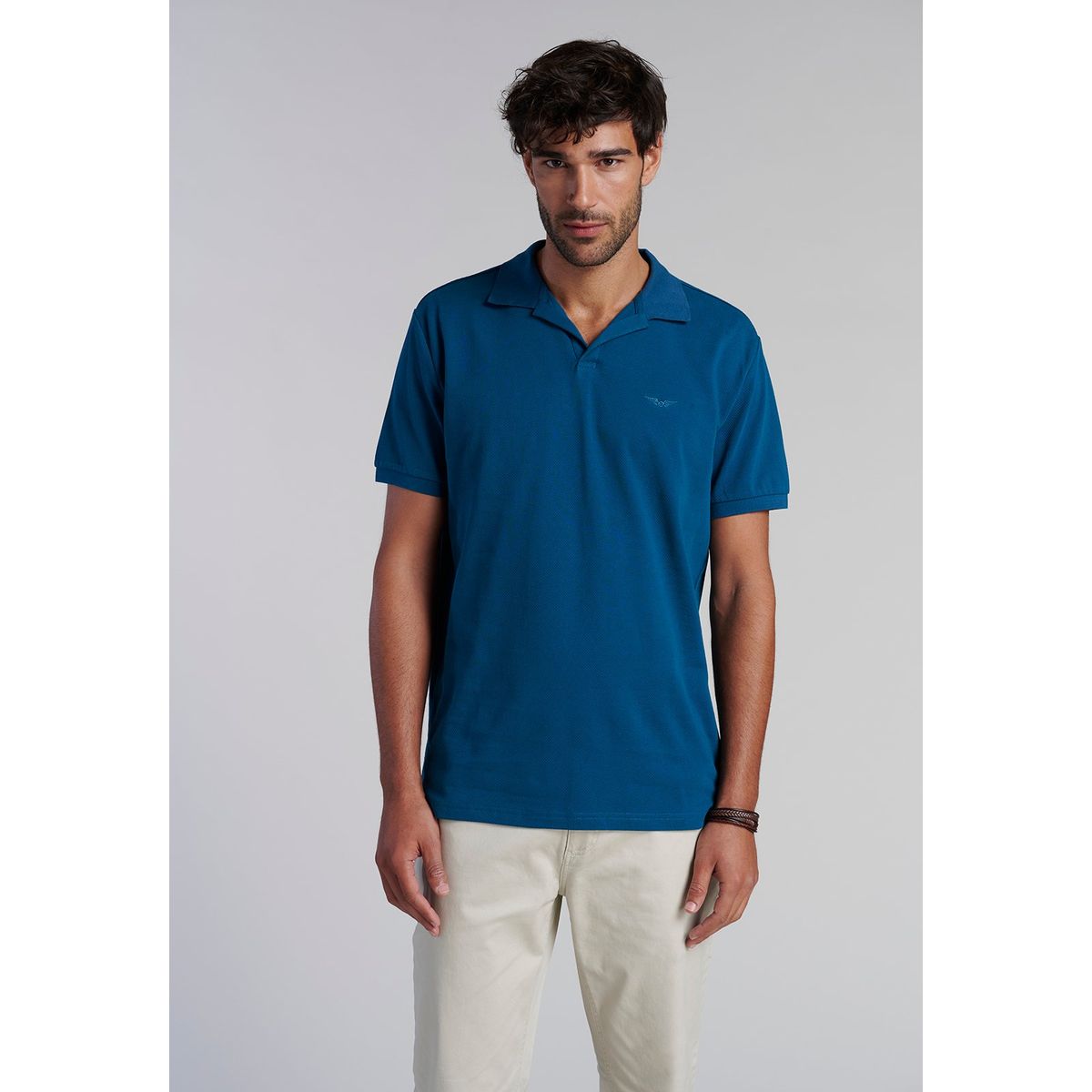 FEROUCH - Polera V Neck Polo Delaware Verde Ferouch