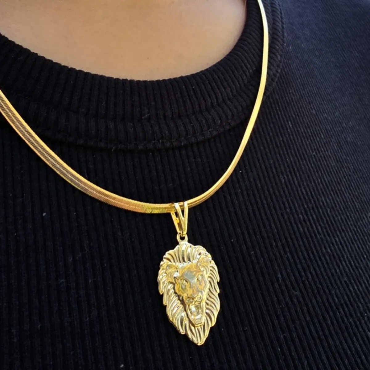 GENERICO - Dije Silueta Leon Oro Laminado 18k