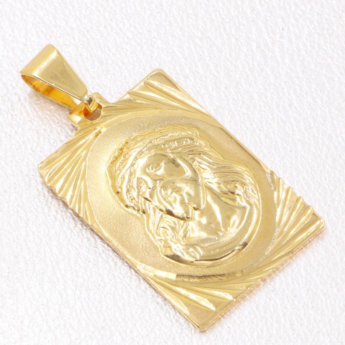 GENERICO - Colgante Rostro Placa Diamantada Oro Laminado 18k