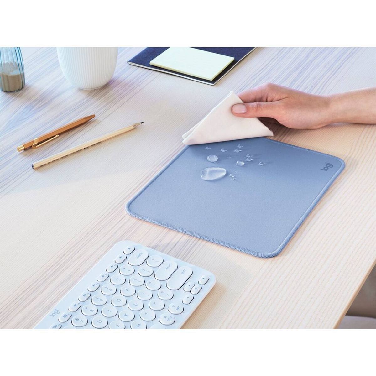 LOGITECH - Mouse pad Logitech Studio series 23x20cm celeste