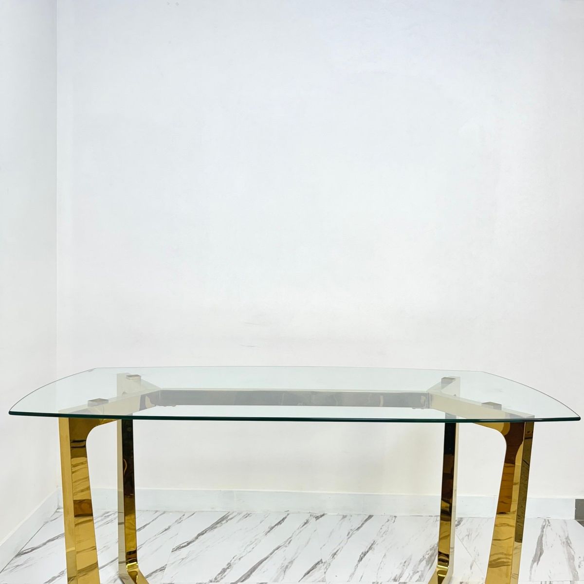 GENERICO - Mesa de comedor dorado 160x80x75 MGR MUEBLES