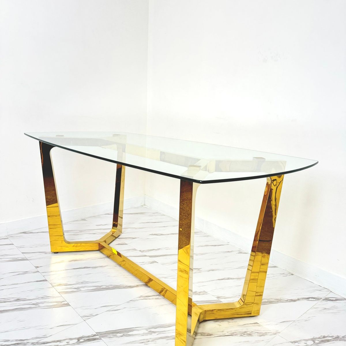 GENERICO - Mesa de comedor dorado 160x80x75 MGR MUEBLES