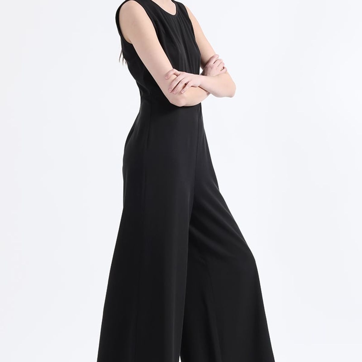 LIOLA - Enterito Recto, Espalda Escote Fantasia, Negro Liola