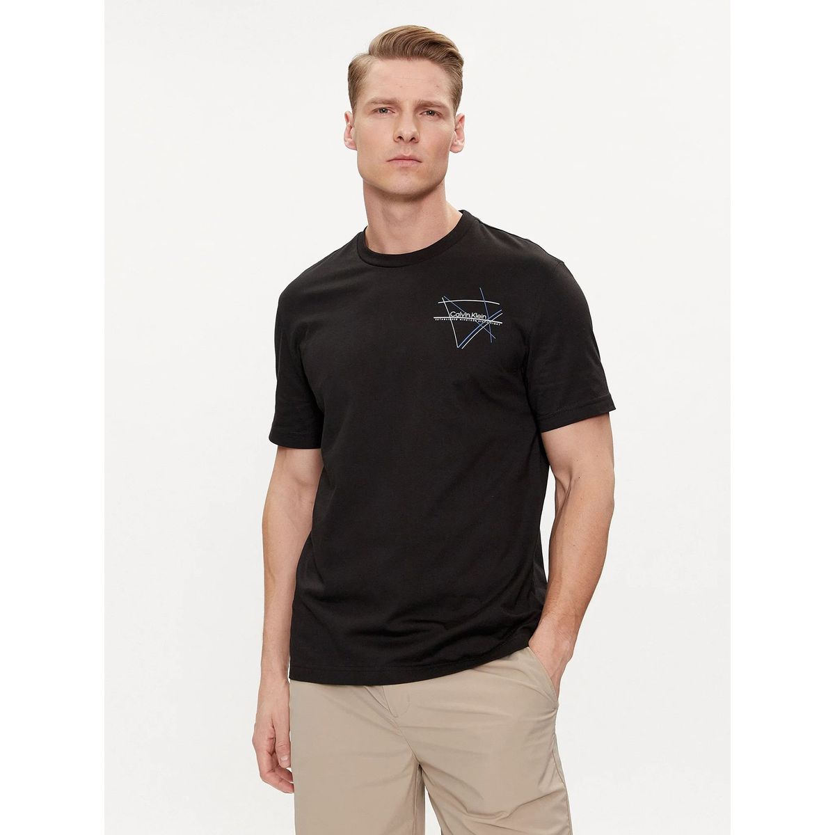 CALVIN KLEIN - Polera Linear Chest Graphic Negro Calvin Klein