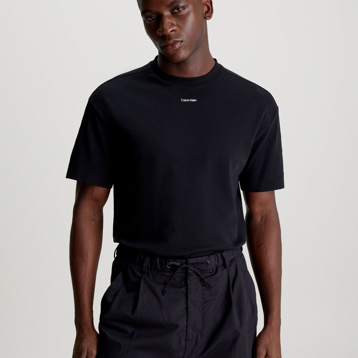 CALVIN KLEIN - Polera Nano Logo Interlock Negro Calvin Klein