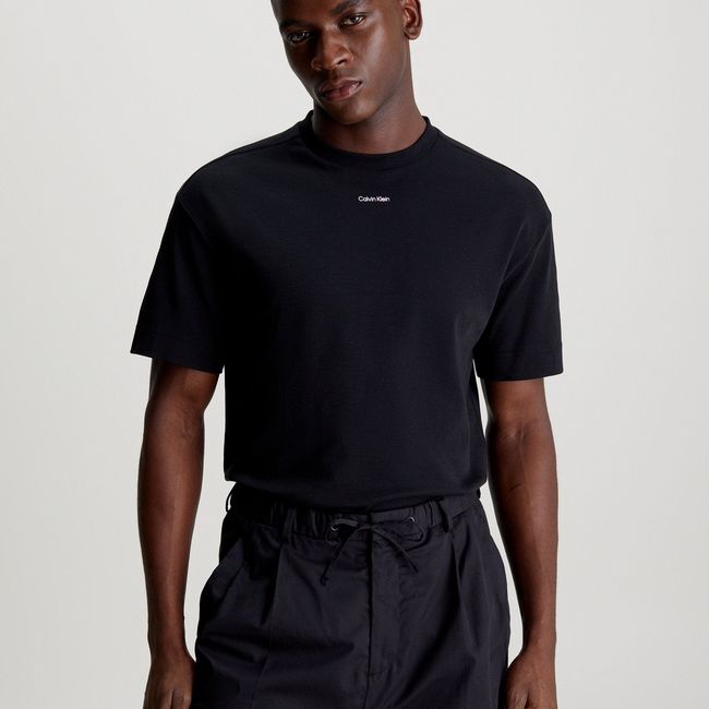 CALVIN KLEIN - Polera Nano Logo Interlock Negro Calvin Klein