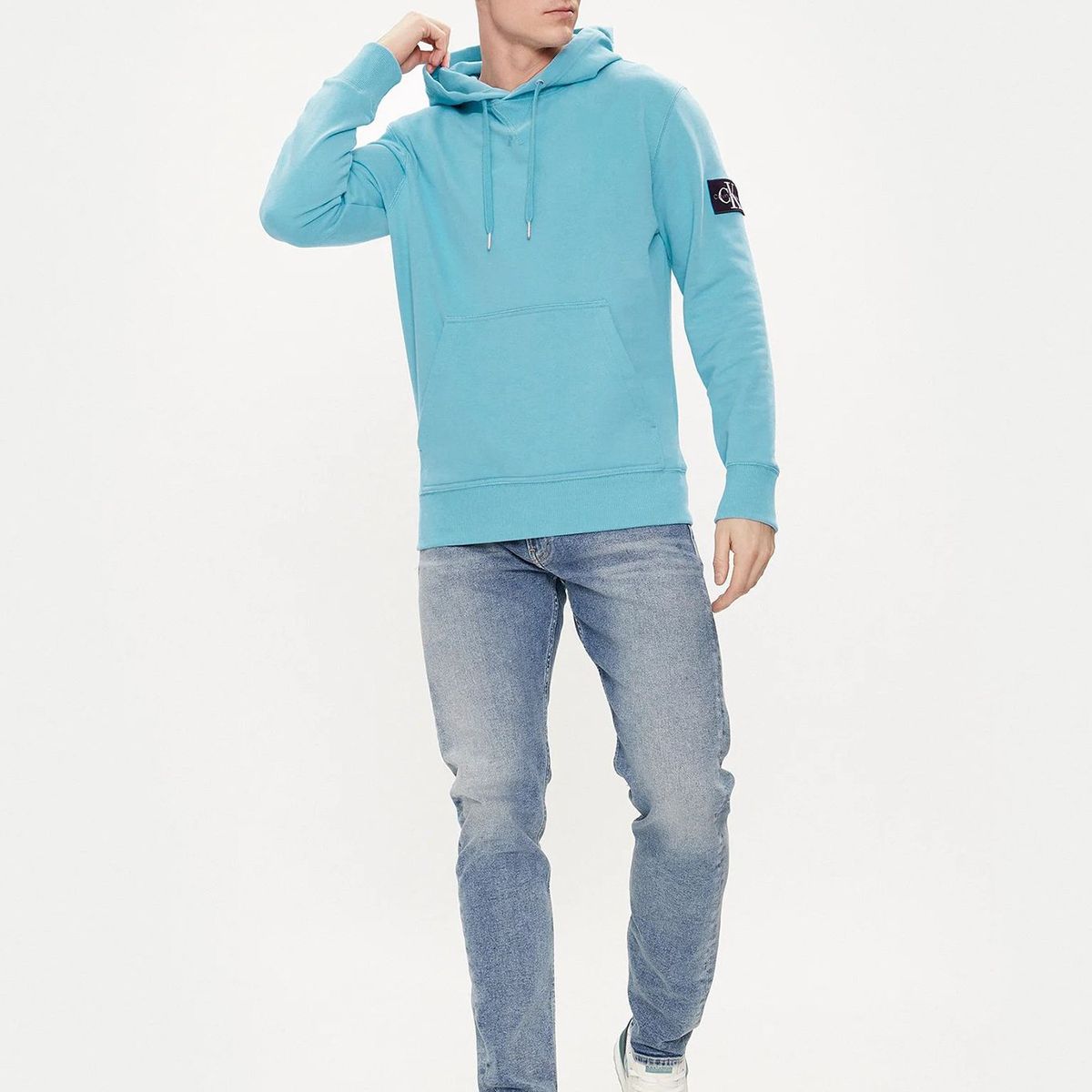 CALVIN KLEIN - Polerón con Gorro Badge Azul Calvin Klein