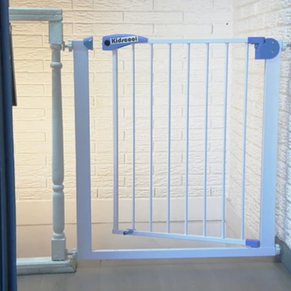 KIDSCOOL - REJA DE SEGURIDAD METALICA DOBLE CIERRE