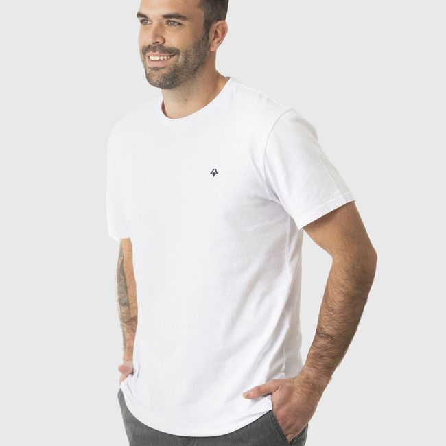 KIVUL - Polera Logo Reciclada Hombre Blanco