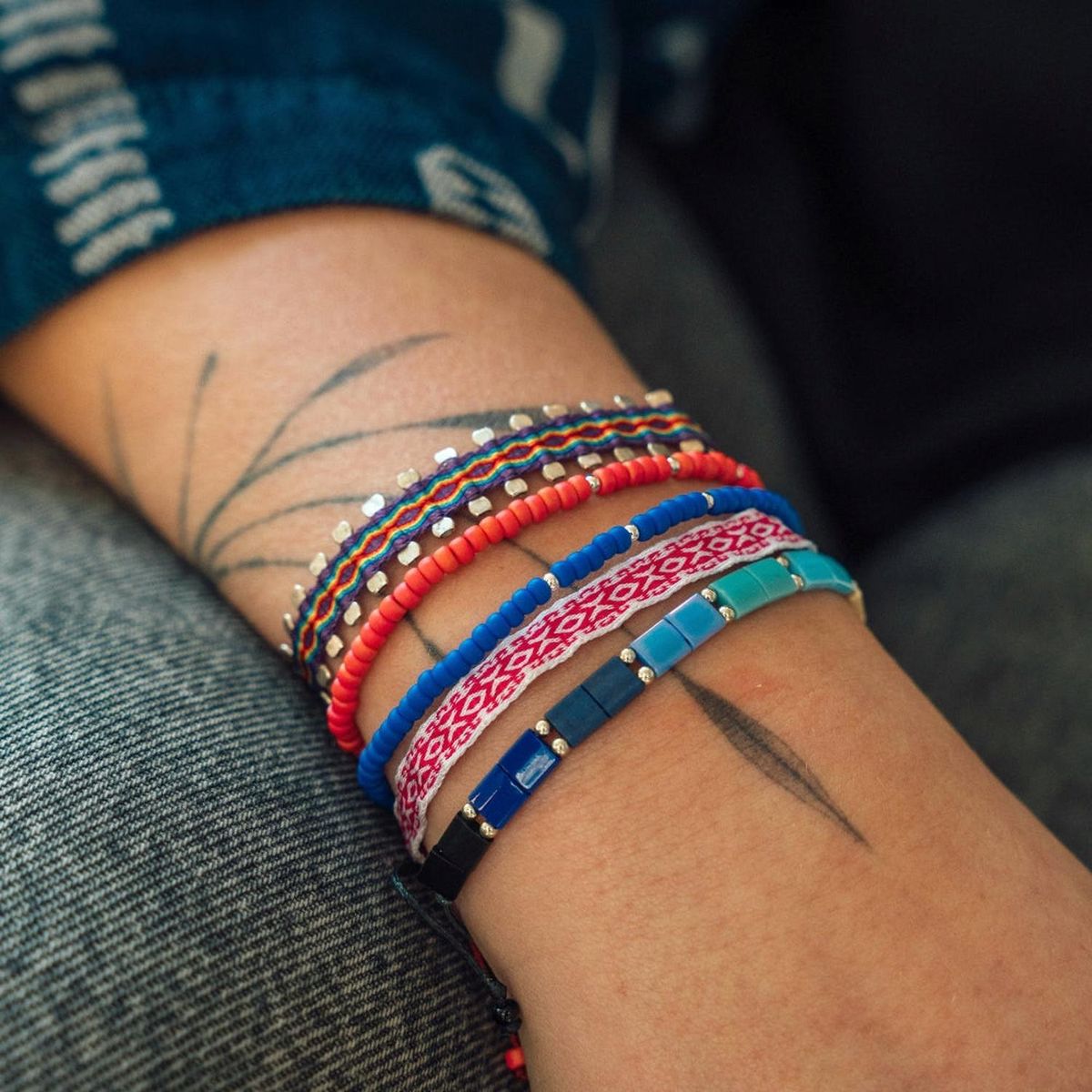 ZAZU - Pulsera Candy Azul con Mostacillas de Plata